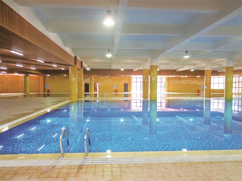 室內泳池恒溫除濕熱泵 